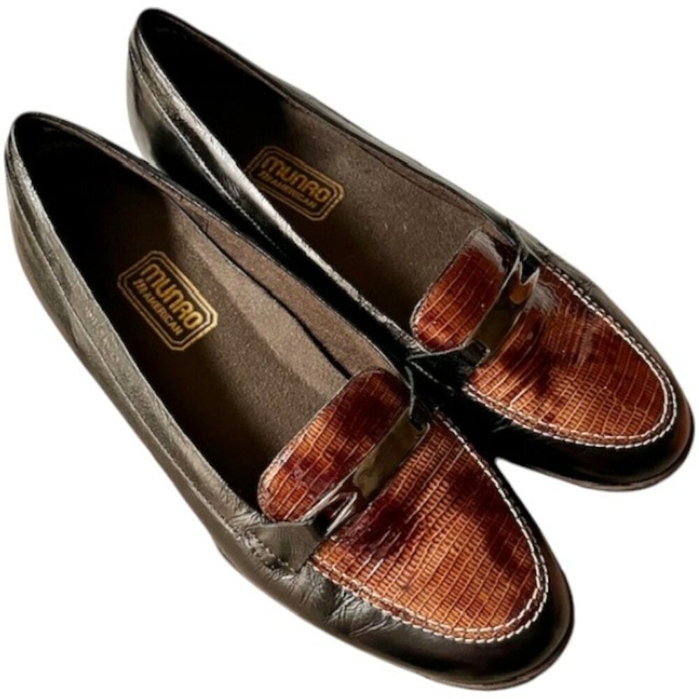Munro American Brook Leather Loafers w/Embossed Snake Detail - Black/Brown - 8W